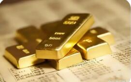 黄金价格大幅波动 银行筑高积存金风控“防火墙”