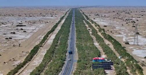 塔里木油田建设的油地共用公路总长超2500公里 为地经济社会发展注入强劲动力