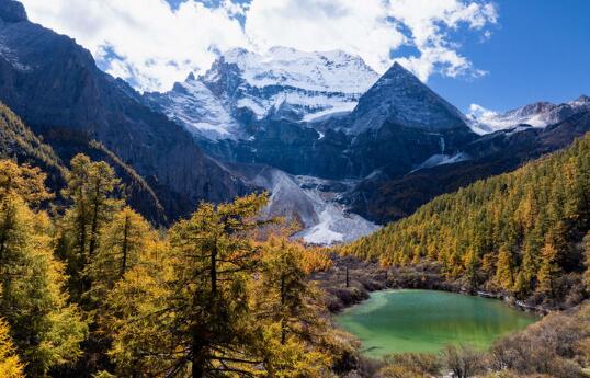 “景区终身门票”激活地方文旅新动能