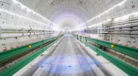 粤港澳大湾区超大直径盾构跨海隧道——珠海隧道正式通车运营