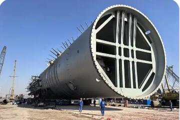 3700吨抽余液塔刷新体积和重量全球纪录