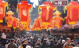 到中国旅游过春节何以爆火？