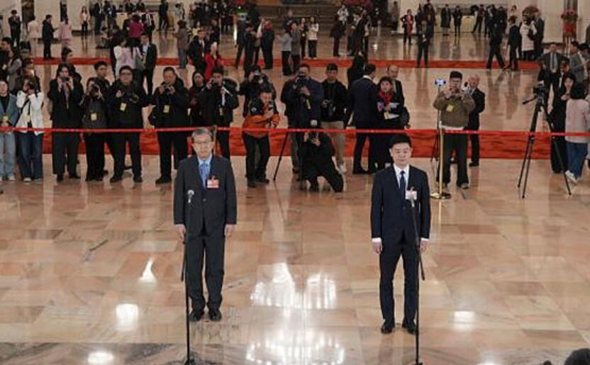 昂扬奋发 共赴新程——十四届全国人大四次会议首场“代表通道”扫描