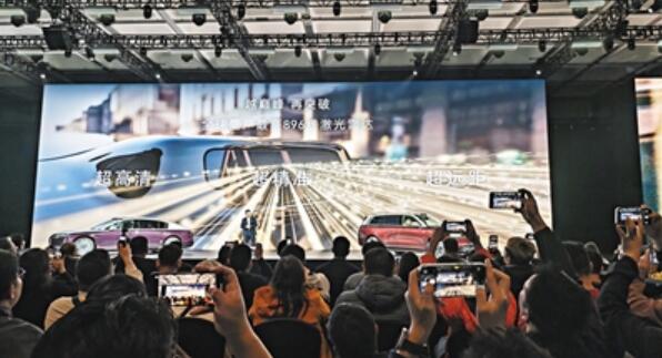 以技术破局 以产业赋能  鸿蒙智行彰显中国智造新实力