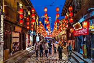 这个春节，“21℃的城市”安顺为何热度爆表？