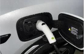 《电动汽车传导式充电车辆适配器》正式发布