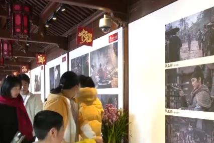 从“打卡同款”到“深度入戏” “剧游融合”加速迭代释放消费新增长点