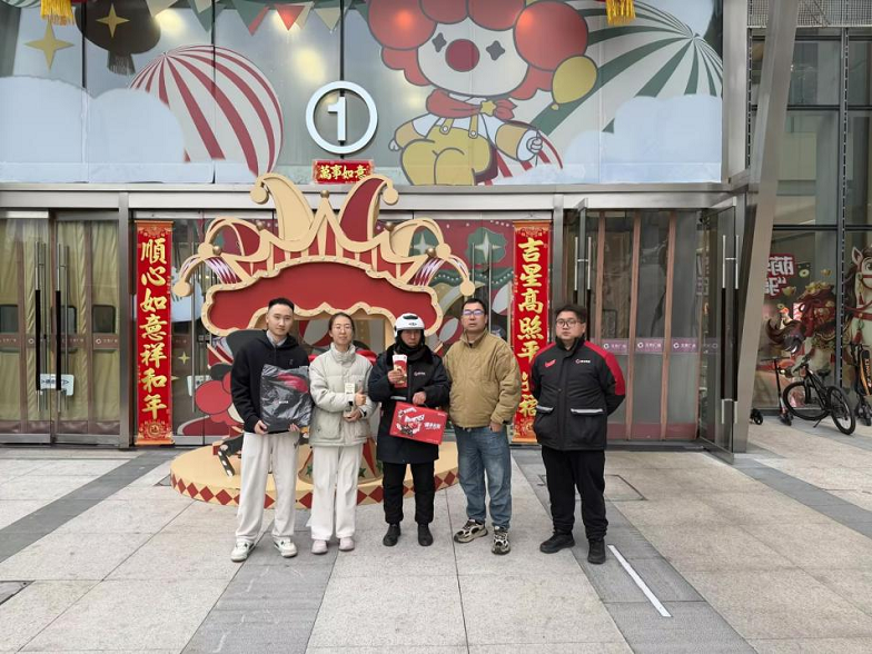送错餐反被温柔以待，顺丰同城骑手赠老家粉条致谢，40W+网友围观暖心反转