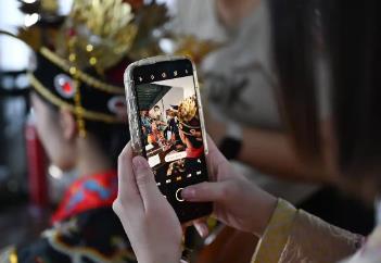 文化“新三样”，要流量更要质量