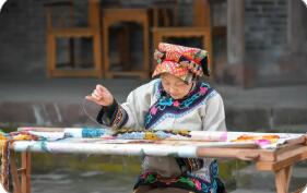 四川为藏羌织绣、道明竹编、自贡彩灯等搭建版权交易平台