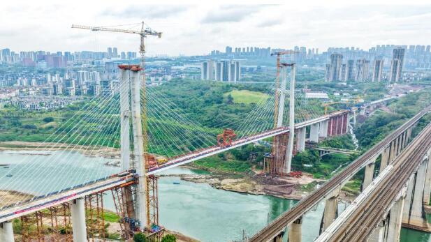 成渝中线高铁全线桥梁全部合龙