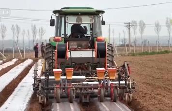 “先进技术+科技指导+服务保障”护航春耕春管 夯实粮食丰产丰收基础