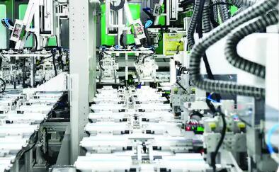 原料涨价施压 电池行业迎深度变革