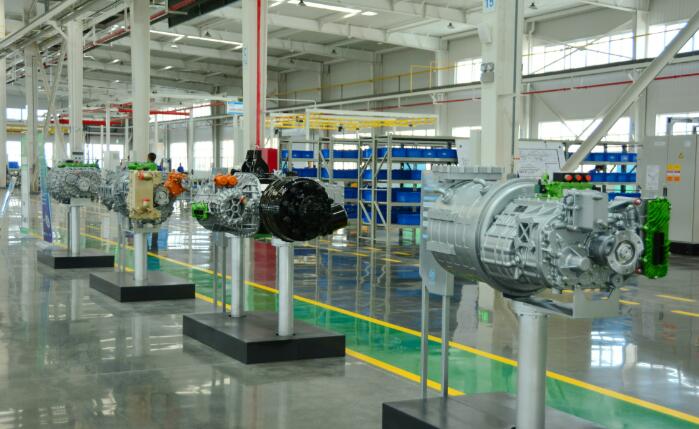 法士特新增年产12万台中重型电驱动总成项目投产