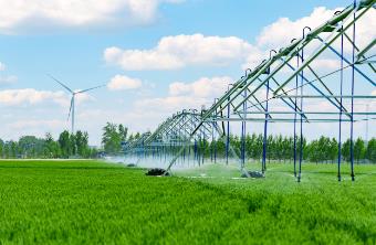 “满格”电力绘就春耕新图景