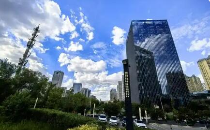 乌鲁木齐经开区：重点项目填补产业空白