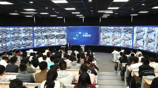 标准答案触手可及，大学该教什么