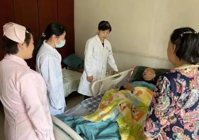 我国将全面推行家庭病床服务