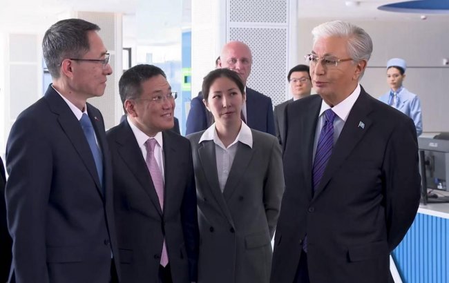 中铁亚欧建设投资有限公司倾力承建的哈萨克斯坦阿斯塔纳全自动无人驾驶轻轨顺利通车