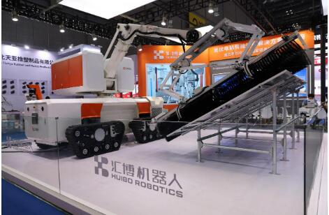 共启能源可持续 汇博机器人全场景新品矩阵亮相SNEC 2026