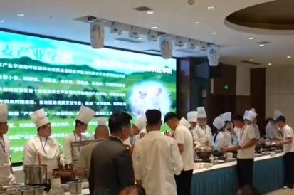产业铺到哪，专业就开到哪！传统美食行业成年轻人学技就业“香饽饽”