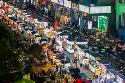 点亮城市夜色 激活夏日消费热潮