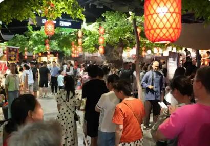 暑期旅游市场全面启动：“跟着课本去旅行”取代传统“热门景点榜单”