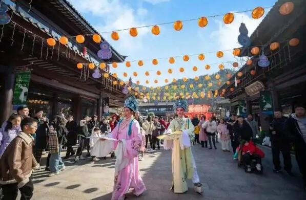 家门口的风景 旅途中的惊喜——浙江越剧艺术的文旅融合实践