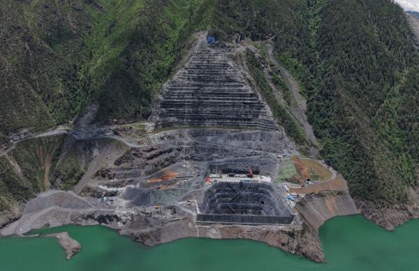 国投集团雅砻江两河口抽水蓄能电站进入全面建设高峰期