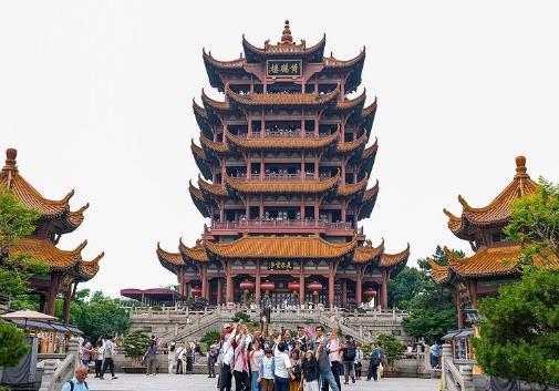 知识点具象化 “跟着课本去旅行”成家庭暑期出行新选择