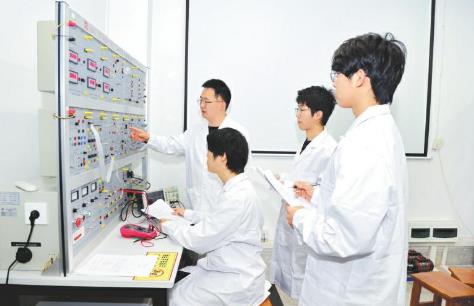 教育之强夯筑四川现代化建设之基——“十五五”开局之年看加快推进教育强省建设