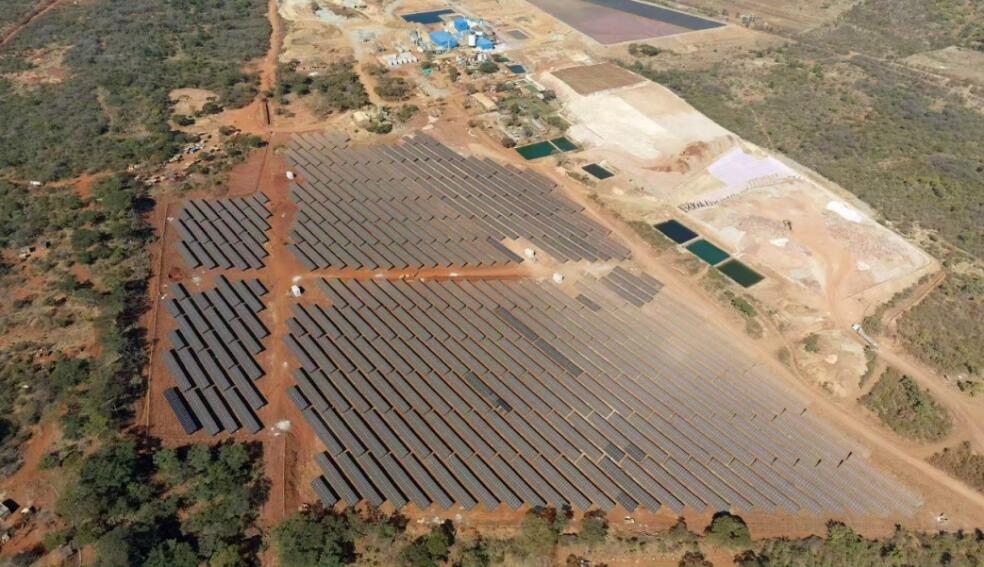 我国承建津巴布韦规模最大的矿业光储柴微电网项目投运