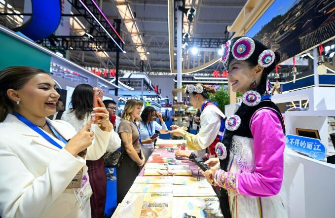 广电总局：对用户上传微短剧 平台凡播必审