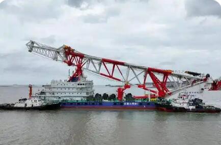铁建大桥桩1”号打桩船赴巴西参与跨海大桥建设