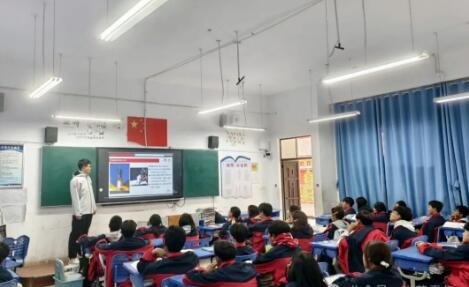 哈工大“航天科普融媒体系列丛书进课堂”活动走进支教地学校