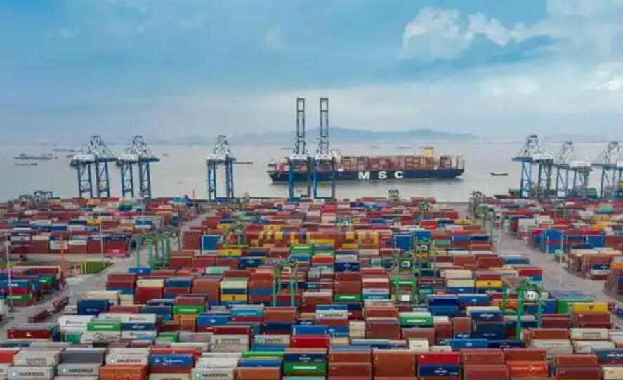 前8个月我国服务进出口总额同比增长7.9%