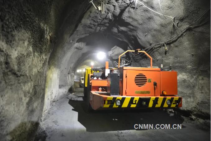 金川集团井下“5G+矿运卡车”远程遥控系统科研项目实验成功