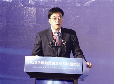 全国政协委员,中国工程院院士,星光中国芯工程总指挥邓中翰