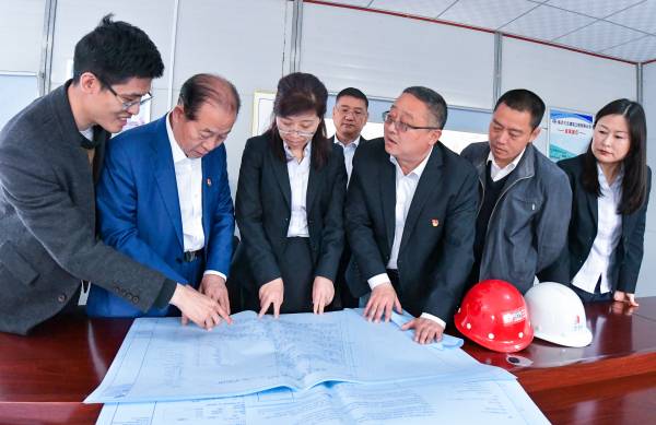 送党史进工地 把“报到”活动下沉到基层