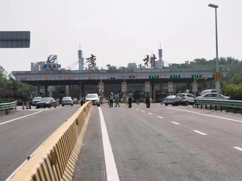 今天零时正式开放！解堵工程完工！进出青岛将更便捷