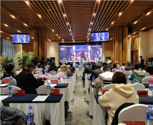  大梁茗酒邛崃出垆国尊大梁酒业茶酒发酵白酒低度化探路 