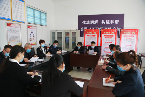 河南义马：“民法典还真得学学哩!”