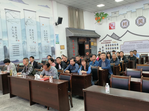 湖北夷陵：邀请专家授课 增强队伍素质