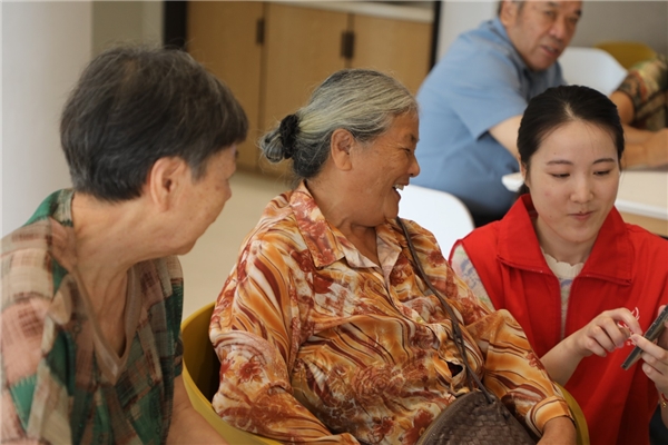 浙江龙港：关爱“一老一小” 守护“朝夕”美好