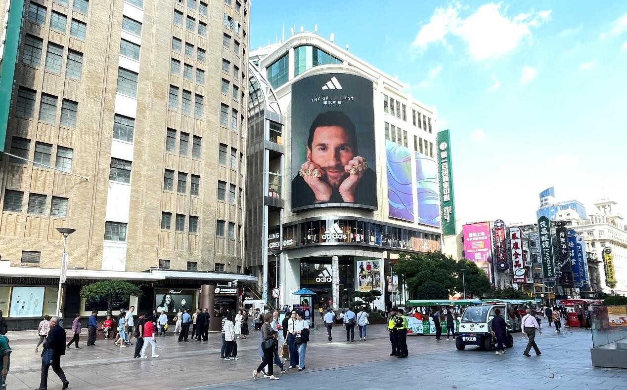 业绩与品牌热度双回升，阿迪达斯交出大中华区新答卷