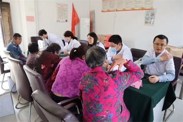 武汉蔡甸烟草：牢牢把握“六个必须坚持” 绘就乡村振兴美好画卷