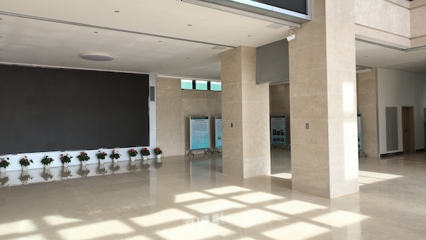 以建设带动发展、以发展支撑建设