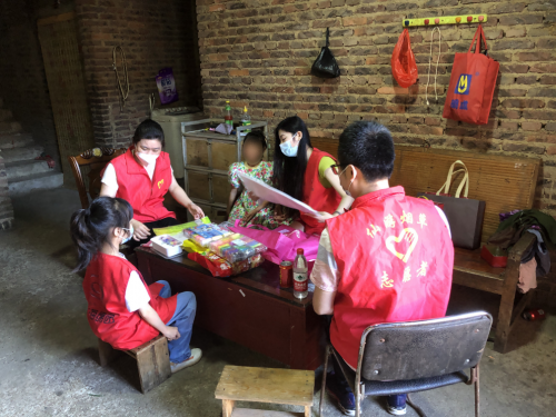 福建仙游：带着海绵团的温度走访去