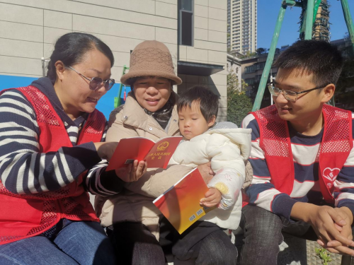 浙江青田烟草：“三个进” 深入推进“宪法宣传周”主题系列活动走深走实