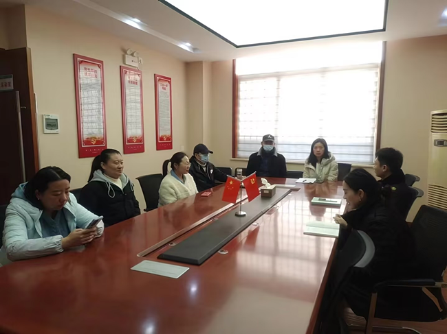 洪山区局：弘扬宪法精神 普法送法入民心